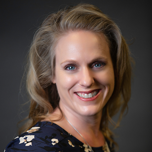 stacy howlett headshot